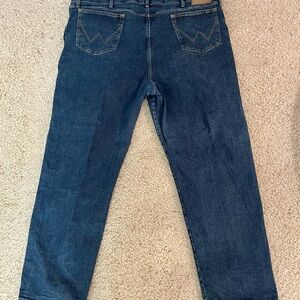 Wrangler Flex Waistband Mens Size 48 x 30 Regular Fit 100 % Cotton Jeans EUC-